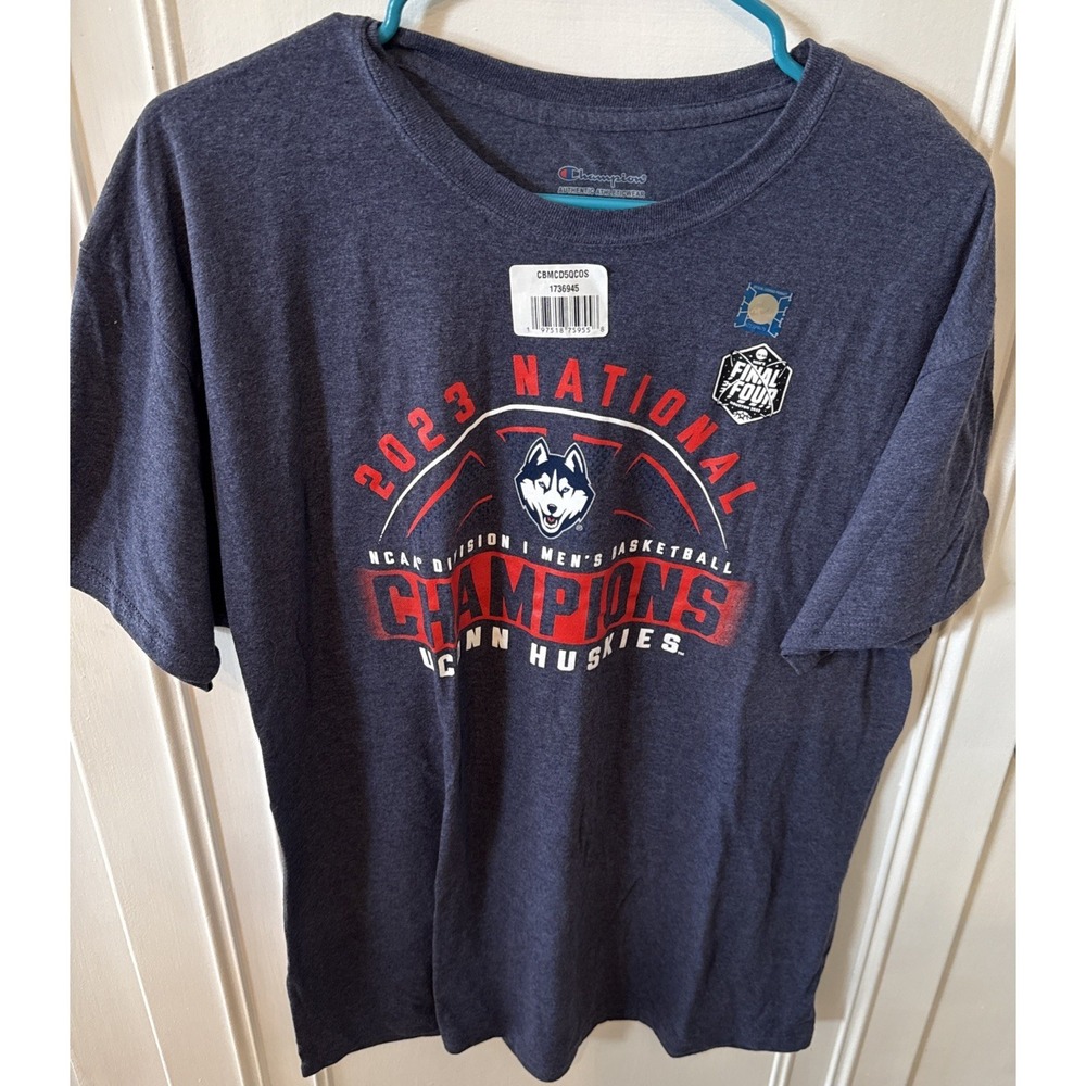 UConn Huskies 2023 National Champions Men's Basketball Champion Brand SizeL Blue
